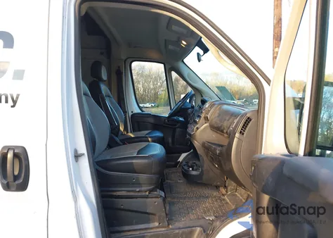 2019 Ram Promaster 2500 High Roof 136 Wb z USA, uszkodzony, nr VIN 3C6TRVCG9KE534012